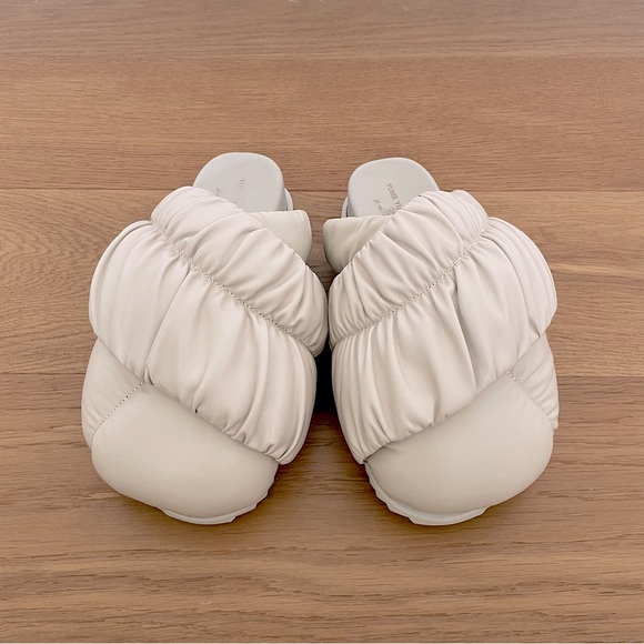 YUME YUME🇳🇱 Beige Tent Slides, IT38 - Picture 2 of 14